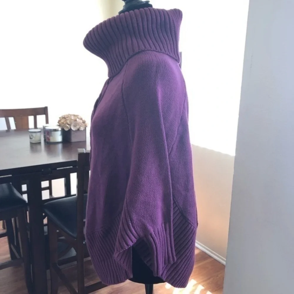 Maison Jules Womens Cable Knit Turtleneck Poncho